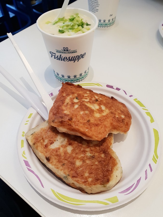 Soup and fishcakes in Søstrene Hagelin, Bergen