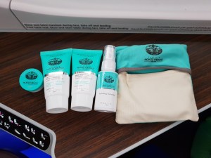 Qatar Airways business class amenity kit