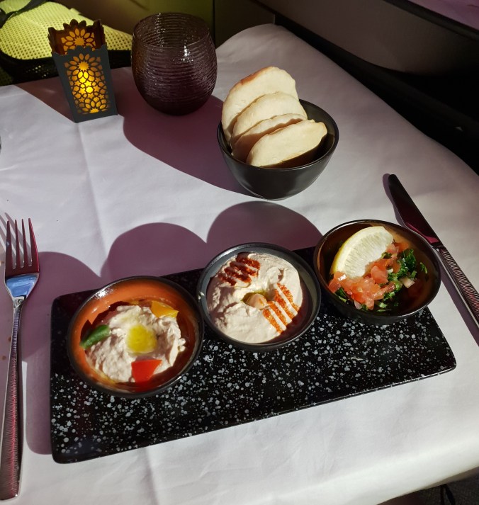 Qatar Airways business class food