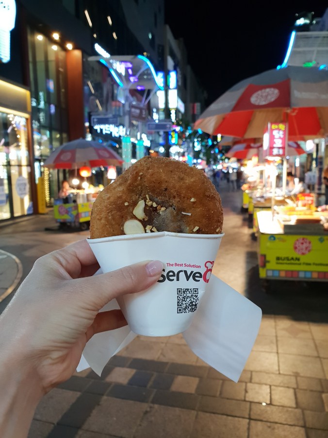 Hotteok in BIFF Square