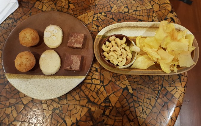 Snacks in the Amanpulo lounge