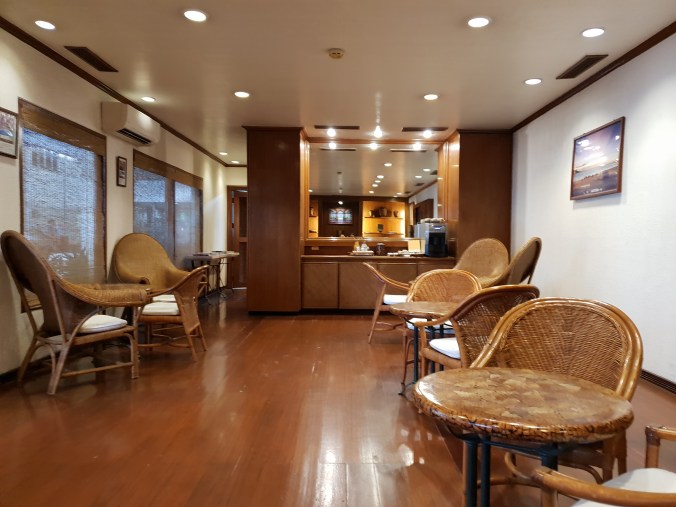Inside the Amanpulo lounge