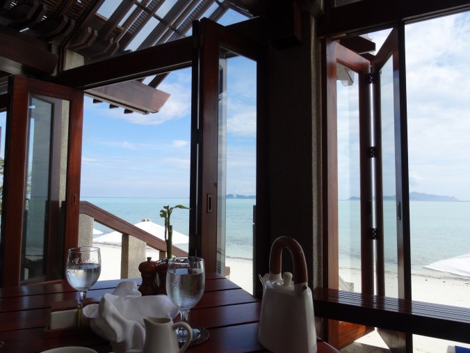 Breakfast at the Beachclub, Amanpulo