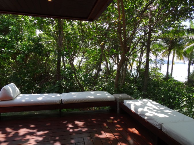 Outdoor twin divans looking over the beach, beach casita, Amanpulo