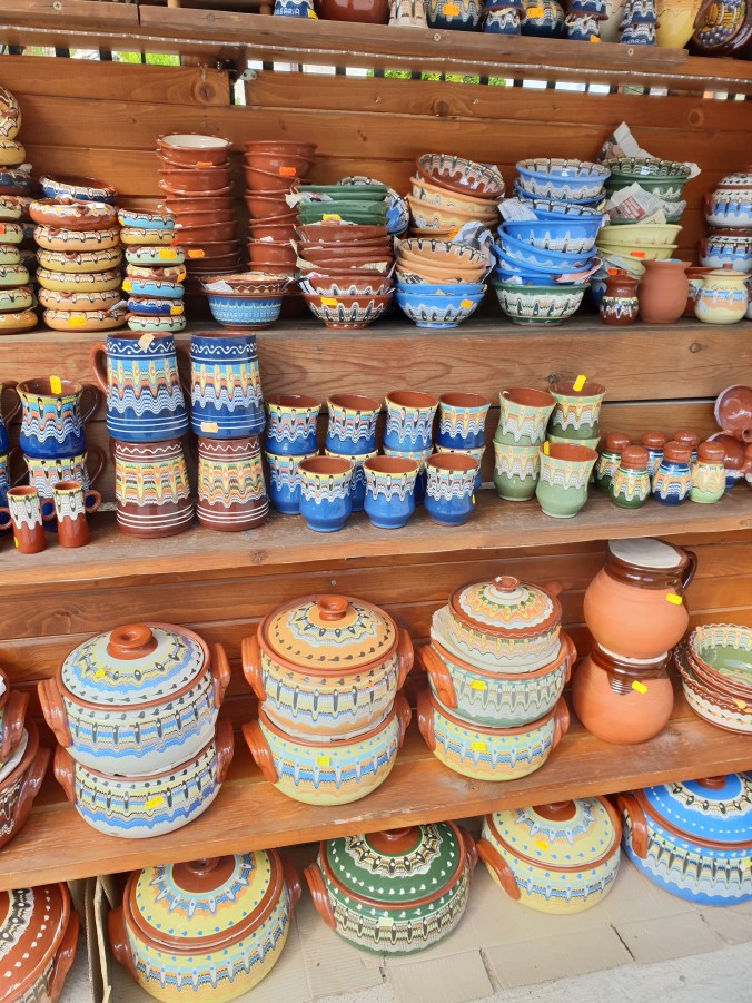 Traditional Bulgarian pottery for sale in Melnik