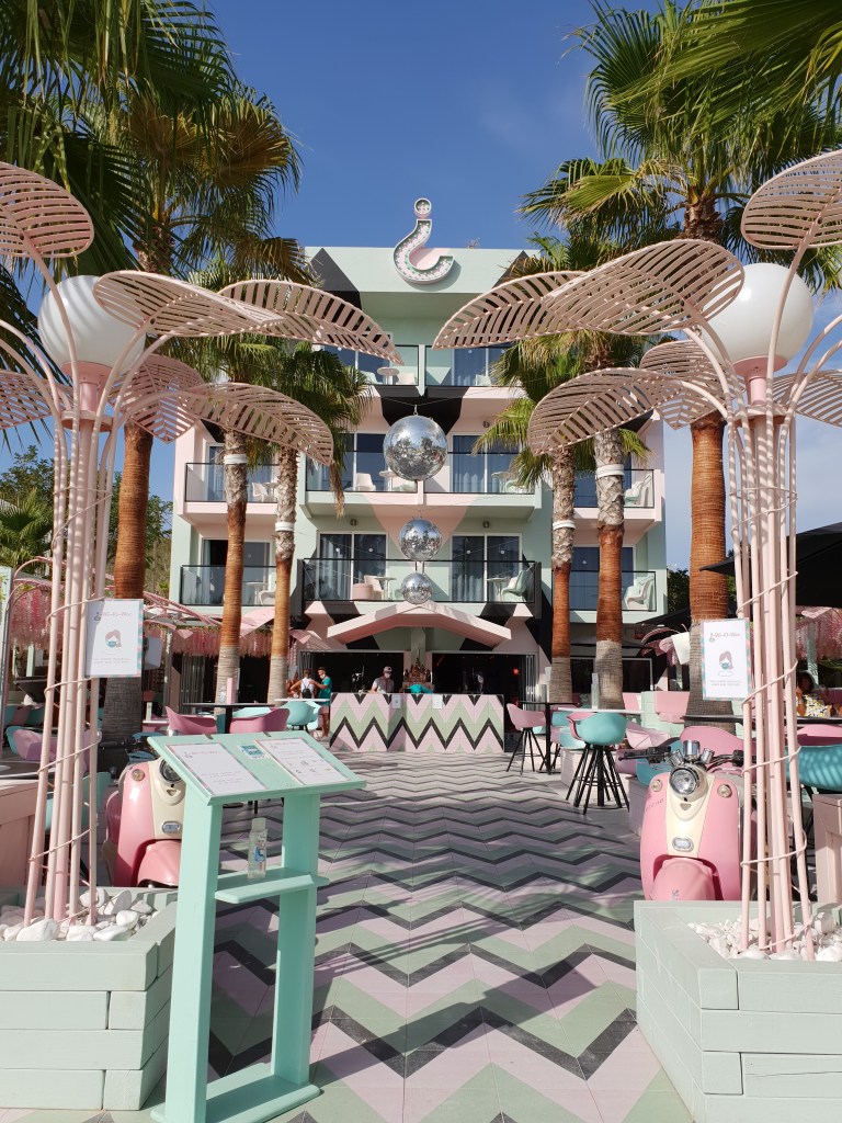 Wikiwoo Hotel Ibiza