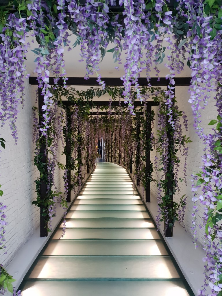 Restaurant Ours, London