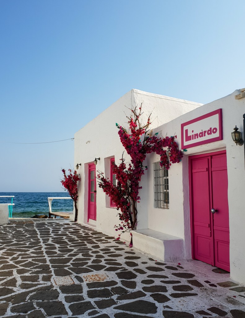 Linardo Naousa, Paros