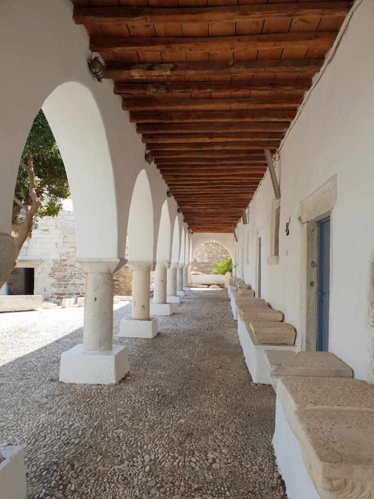 Panagia Ekatontapiliani, Paros