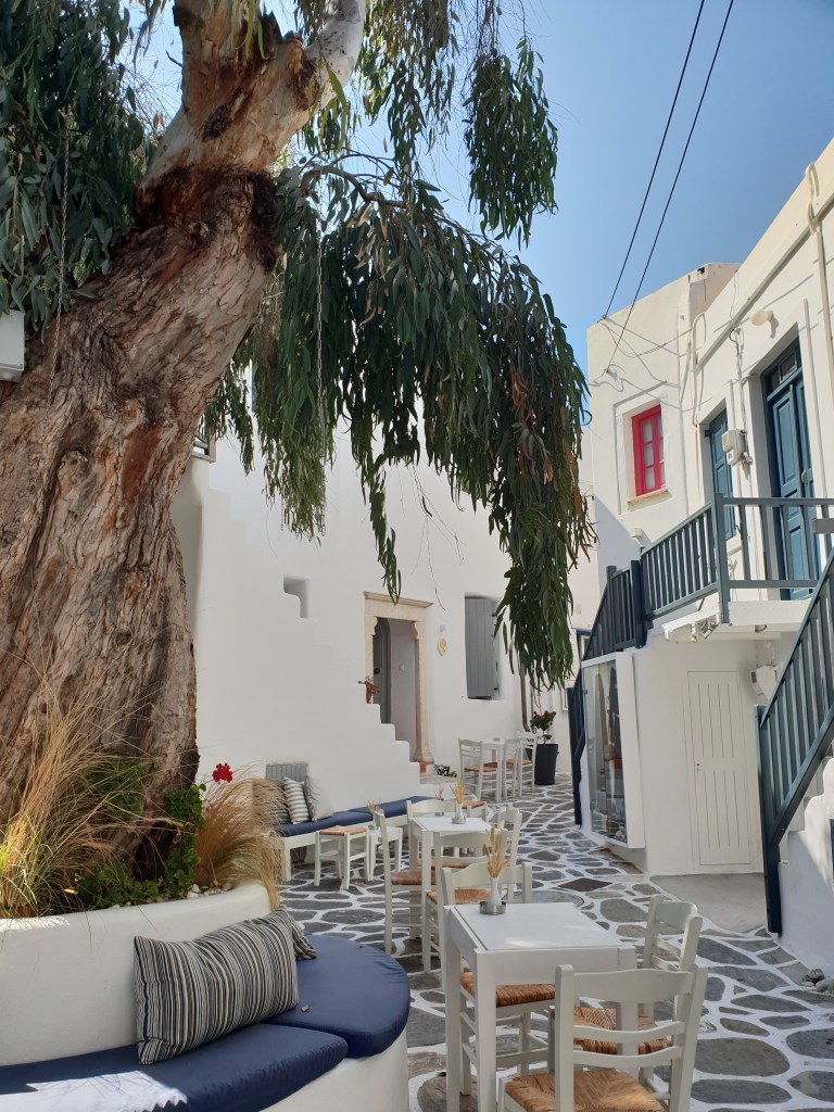 Naousa streets, Paros
